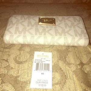 Michael Kors Jet Set Vanilla Wallet